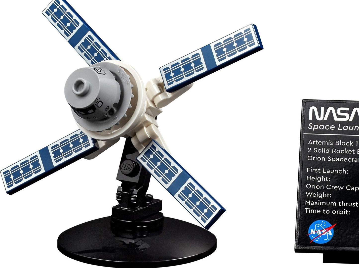 LEGO set 10341 – NASA Artemis ruimtelanceersysteem uit de Lego Icons collectie, te huur in West- en Oost-Vlaanderen bij Brickset for You