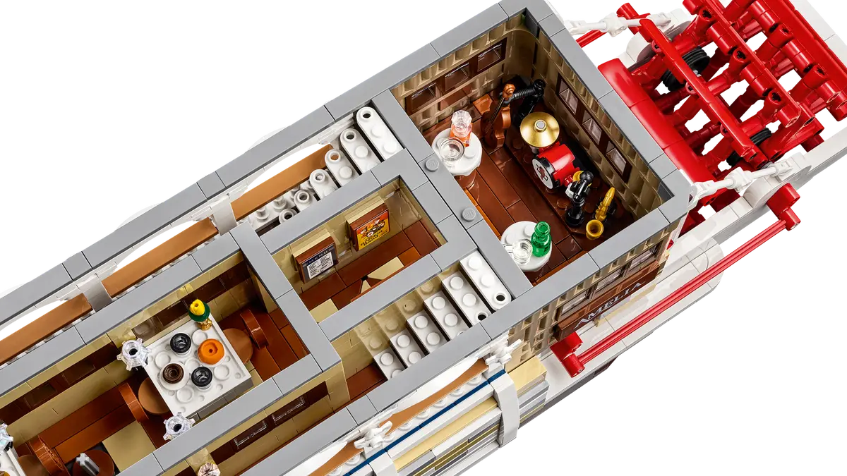 LEGO set 21356 – Stoomboot uit de Lego Icons collectie, te huur in West- en Oost-Vlaanderen bij Brickset for You