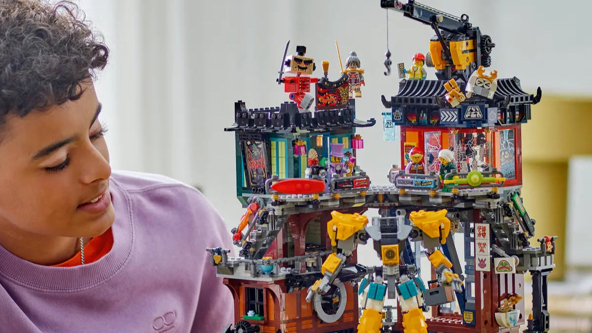 LEGO set 71837 – City werkplaatsen uit de Lego Ninjago collectie, te huur in West- en Oost-Vlaanderen bij Brickset for You