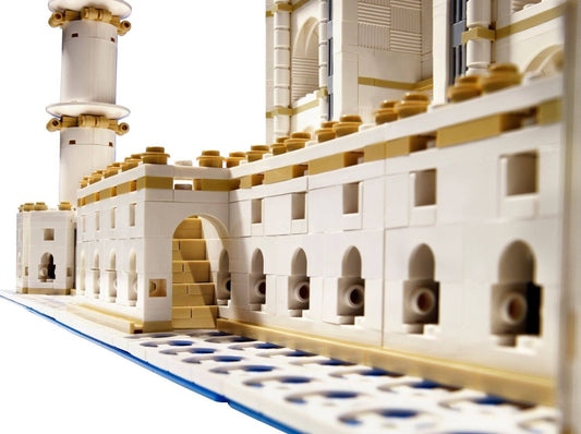 LEGO set 10256 – Taj Mahal uit de Lego Creator Expert collectie, te huur in West- en Oost-Vlaanderen bij Brickset for You