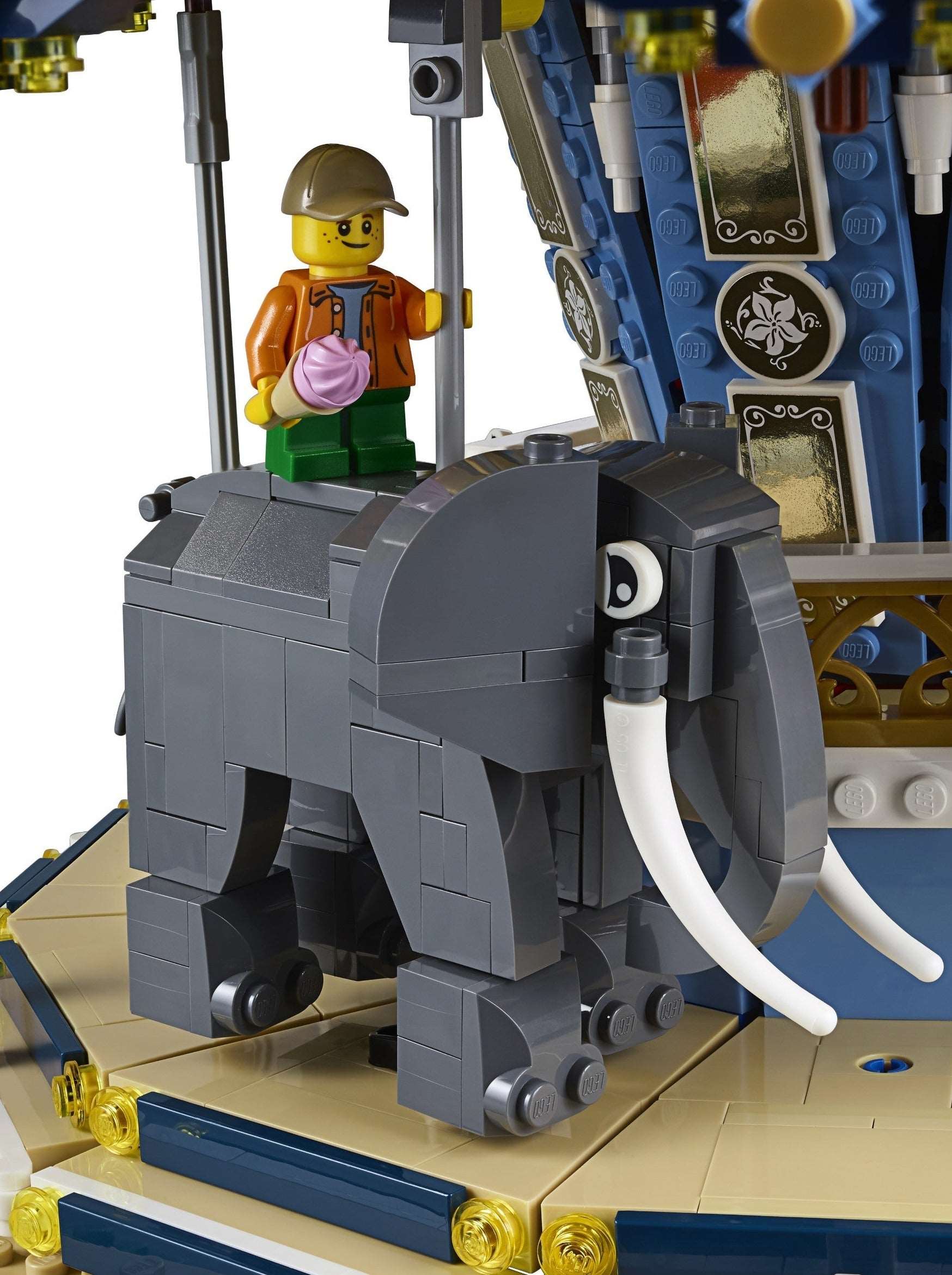 LEGO set 10257 – Draaimolen uit de Lego Creator Expert collectie, te huur in West- en Oost-Vlaanderen bij Brickset for You