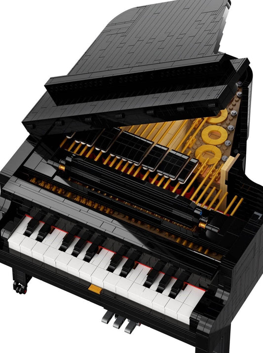 LEGO set 21323 – Vleugelpiano uit de Lego Ideas collectie, te huur in West- en Oost-Vlaanderen bij Brickset for You