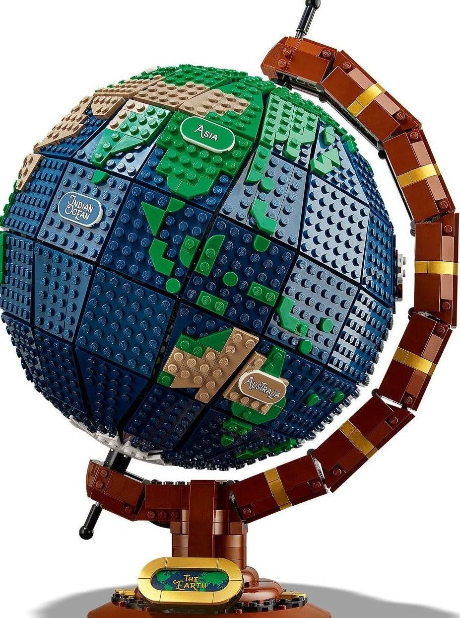 LEGO set 21332 – Wereldbol uit de Lego Ideas collectie, te huur in West- en Oost-Vlaanderen bij Brickset for You