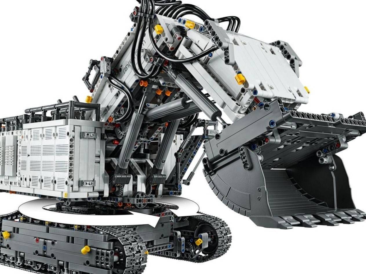 LEGO set 42100 – Liebherr R 9800 Graafmachine uit de Lego Technic collectie, te huur in West- en Oost-Vlaanderen bij Brickset for You