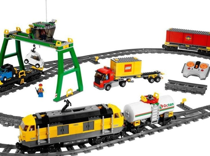 LEGO set 7939 – Vrachttrein uit de Brickset for Kids collectie, te huur in West- en Oost-Vlaanderen bij Brickset for You