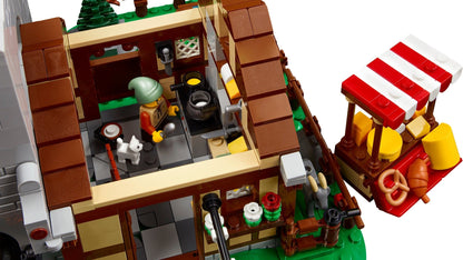 LEGO set 10332 – Middeleeuws stadsplein uit de Lego Icons collectie, te huur in West- en Oost-Vlaanderen bij Brickset for You