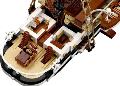 LEGO set 10335 – De Endurance uit de Lego Icons collectie, te huur in West- en Oost-Vlaanderen bij Brickset for You