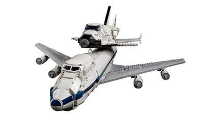 LEGO set 10360 – Shuttle Carrier Aircraft uit de Lego Icons, te huur in West- en Oost-Vlaanderen bij Brickset for You