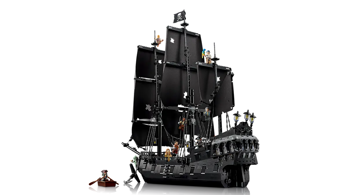 LEGO set 10365 – Het piratenschip van kapitein Jack Sparrow uit de Lego Icons collectie, te huur in West- en Oost-Vlaanderen bij Brickset for You