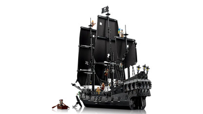 LEGO set 10365 – Het piratenschip van kapitein Jack Sparrow uit de Lego Icons collectie, te huur in West- en Oost-Vlaanderen bij Brickset for You