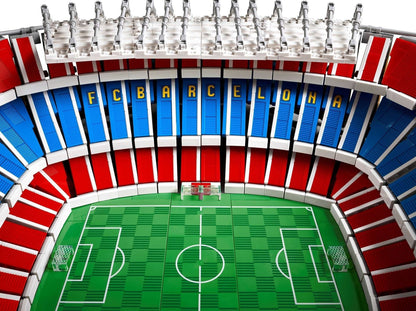 LEGO set 10284 – Camp Nou – FC Barcelona uit de Lego Creator Expert collectie, te huur in West- en Oost-Vlaanderen bij Brickset for You