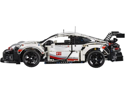 LEGO set 42096 – Porsche 911 RSR uit de Lego Technic collectie, te huur in West- en Oost-Vlaanderen bij Brickset for You