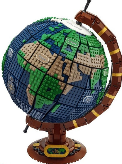 LEGO set 21332 – Wereldbol uit de Lego Ideas collectie, te huur in West- en Oost-Vlaanderen bij Brickset for You