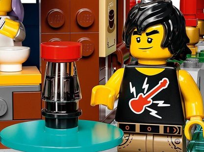 LEGO set 71741 – Ninjago stadstuinen uit de Lego Ninjago collectie, te huur in West- en Oost-Vlaanderen bij Brickset for You