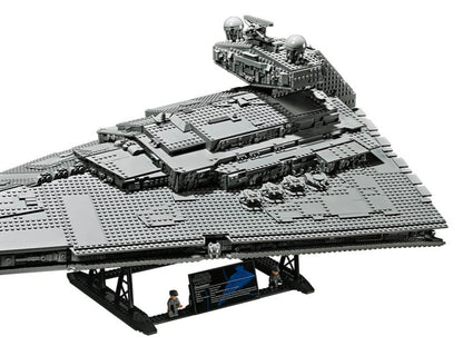 LEGO set 75252 – Imperial Star Destroyer uit de Lego Star wars collectie, te huur in West- en Oost-Vlaanderen bij Brickset for You
