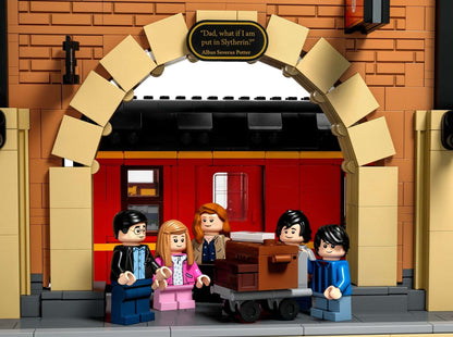 LEGO set 76405 – Zweinstein Express™ - Verzameleditie uit de Lego Harry Potter collectie, te huur in West- en Oost-Vlaanderen bij Brickset for You