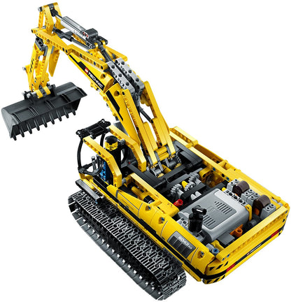 LEGO set 8043 – Graafmachine met motor uit de Lego Technic collectie, te huur in West- en Oost-Vlaanderen bij Brickset for You