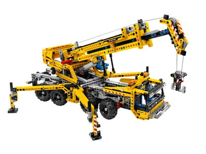 LEGO set 8053 – Mobiele kraan uit de Lego Technic collectie, te huur in West- en Oost-Vlaanderen bij Brickset for You