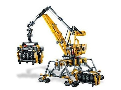 LEGO set 8053 – Mobiele kraan uit de Lego Technic collectie, te huur in West- en Oost-Vlaanderen bij Brickset for You
